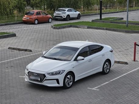 Hyundai Elantra, 2020 — фото 10