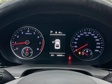 Kia K5, 2020 — photo 10