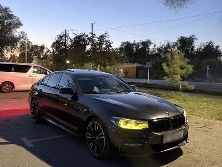 BMW 5 серии, 2018 — 照片 3