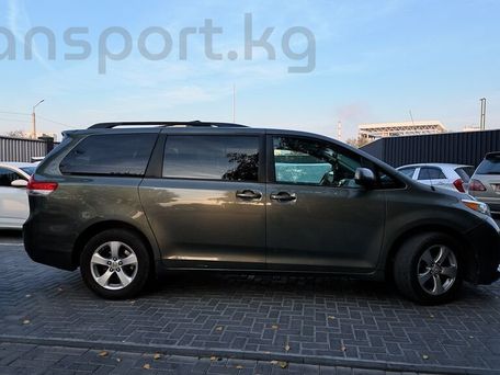 Toyota Sienna, 2010 — photo 3