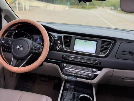 Kia Carnival, 2019 — сүрөт 8