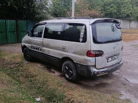 Hyundai Starex, 2000 — photo 2
