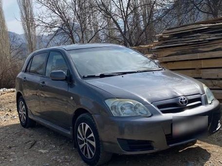 Toyota Corolla, 2003 — 照片 3