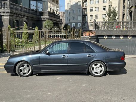 Mercedes-Benz E-Class, 2002 — photo 6