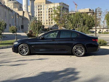 BMW 5 серии, 2021 — 照片 6