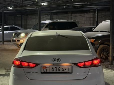Hyundai Avante, 2018 — photo 3