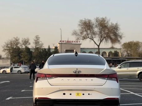 Hyundai Avante, 2022 — photo 12