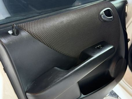 Honda Fit, 2003 — photo 7