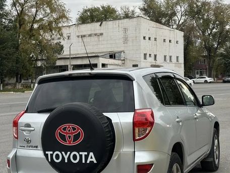 Toyota RAV4, 2006 — photo 2