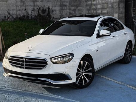 Mercedes-Benz E-Класс, 2021 — 照片 1