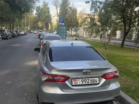 Toyota Camry, 2019 — 照片 11