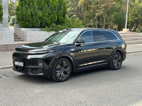 Li Auto (Lixiang) L7, 2025