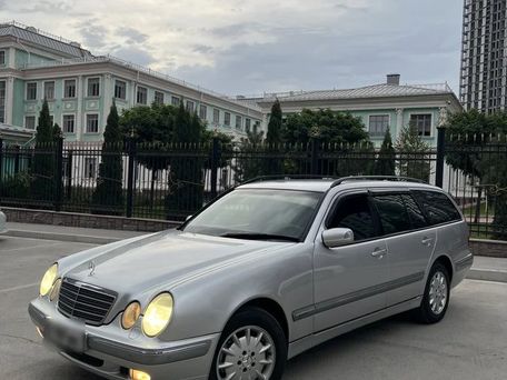 Mercedes-Benz E-Класс, 2001 — photo 3