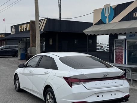 Hyundai Avante, 2020 — photo 3