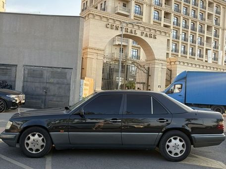 Mercedes-Benz W124, 1995 — photo 2