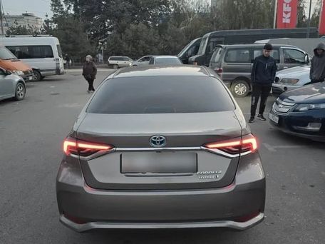 Toyota Corolla, 2021 — 照片 2