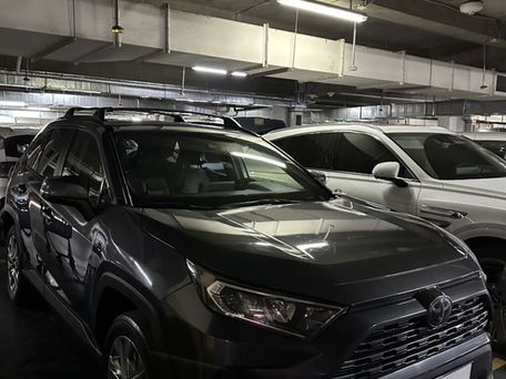 Toyota RAV4, 2020 — 照片 2