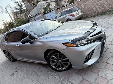 Toyota Camry, 2018 — 照片 3