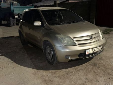 Toyota Ist, 2003 — photo 1