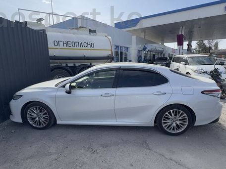 Toyota Camry, 2018 — 照片 7
