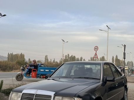 Mercedes-Benz E-Класс, 1990