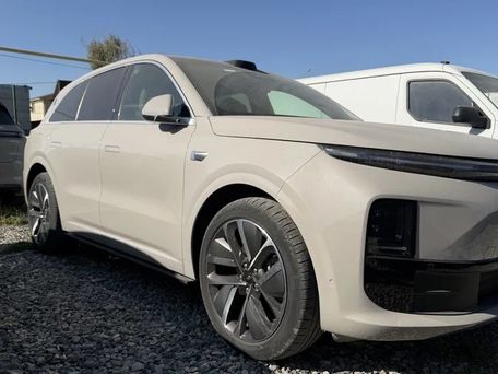 Li Auto (Lixiang) L6, 2024 — photo 8