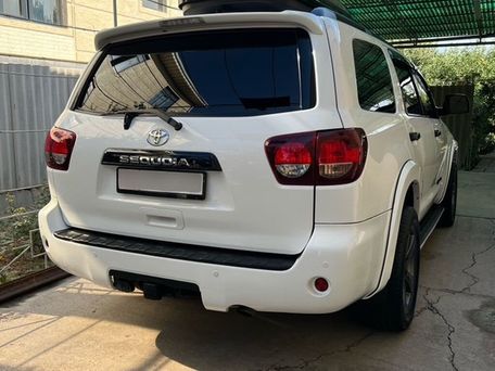 Toyota Sequoia, 2018 — 照片 3