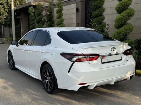 Toyota Camry, 2021 — фото 5