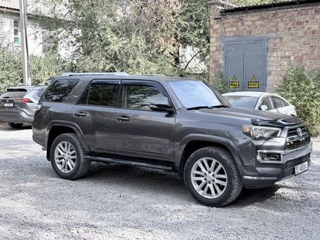 Toyota 4Runner, 2016 — фото 2
