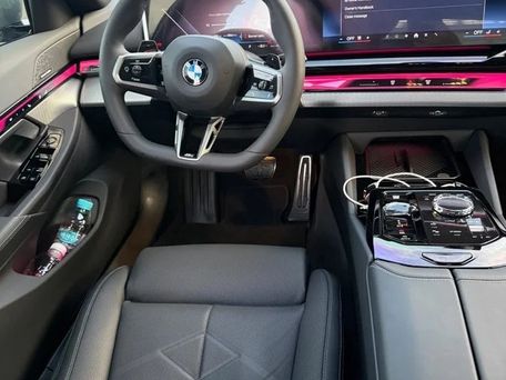 BMW 5 Series, 2025 — photo 9