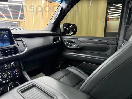 Chevrolet Suburban, 2023 — сүрөт 12