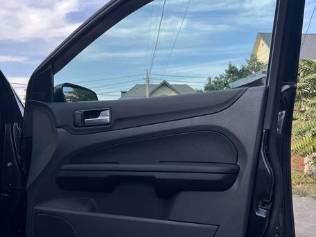 Ford Focus, 2006 — photo 9