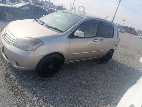 Toyota Raum, 2003 — photo 3