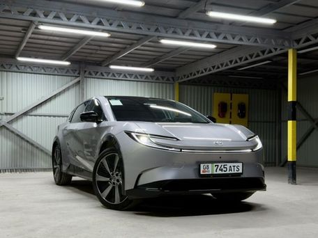 Toyota bZ5, 2026
