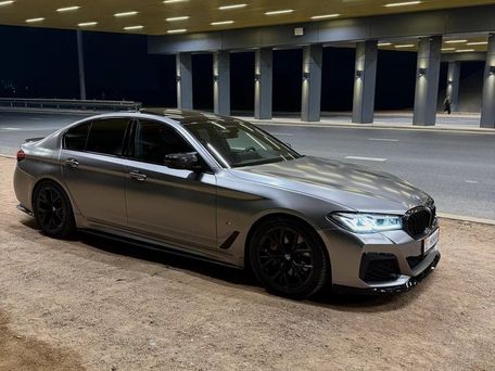BMW 5 серии, 2022 — 照片 7