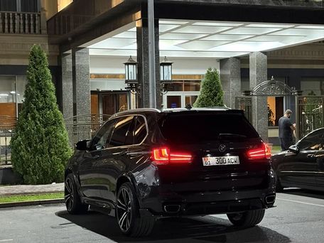BMW X5, 2018 — фото 2