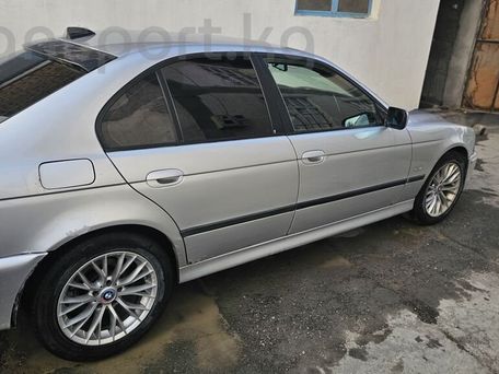 BMW 5 Series, 2001 — photo 3
