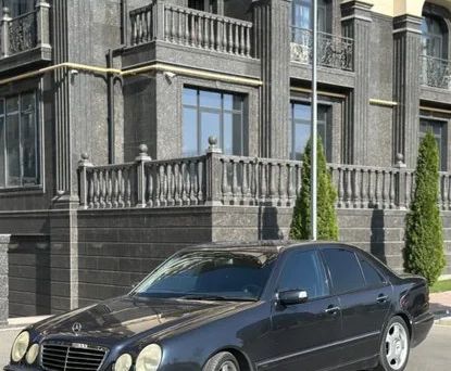 Mercedes-Benz E-Class, 2002 — photo 4