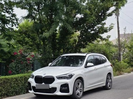 BMW X1, 2022 — фото 1
