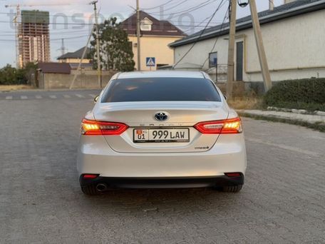 Toyota Camry, 2018 — 照片 6