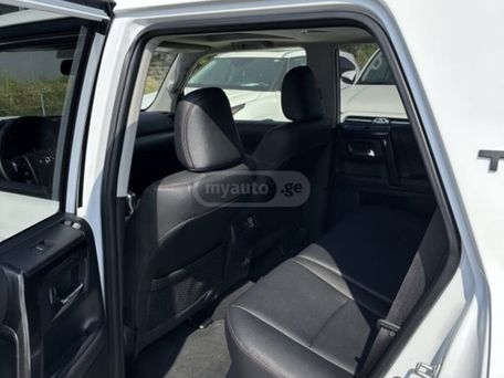 Toyota 4Runner, 2024 — сүрөт 8