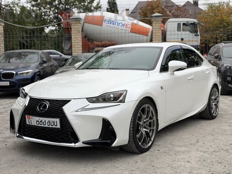 Lexus IS, 2018 — 照片 2
