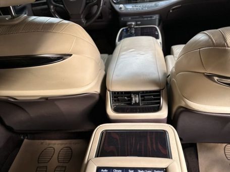 Lexus LS, 2018 — 照片 10