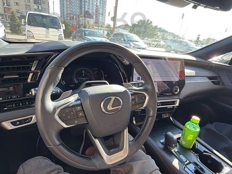 Lexus RX, 2023 — сүрөт 2