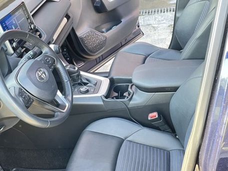 Toyota RAV4, 2021 — photo 8