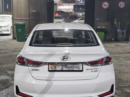 Hyundai Elantra, 2020 — photo 4