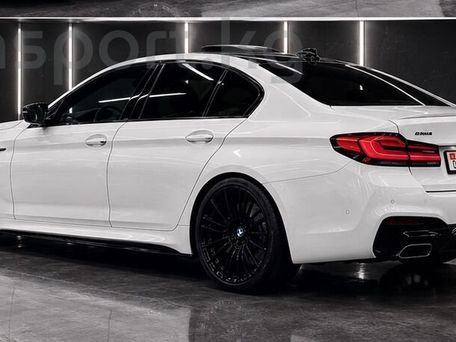 BMW 5 серии, 2018 — фото 3