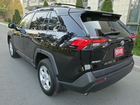 Toyota RAV4, 2019 — сүрөт 10