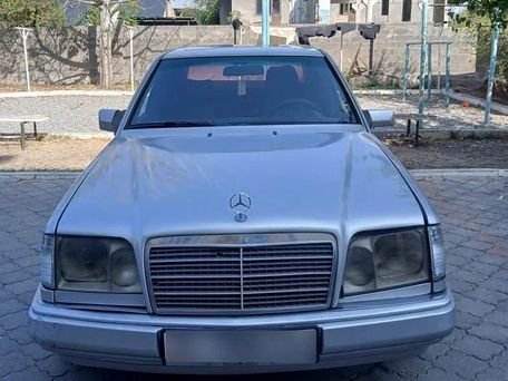Mercedes-Benz W124, 1984 — фото 3