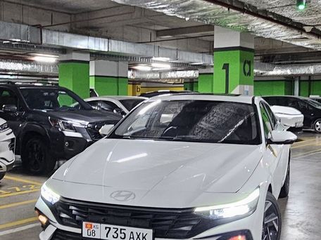 Hyundai Elantra, 2024 — photo 1